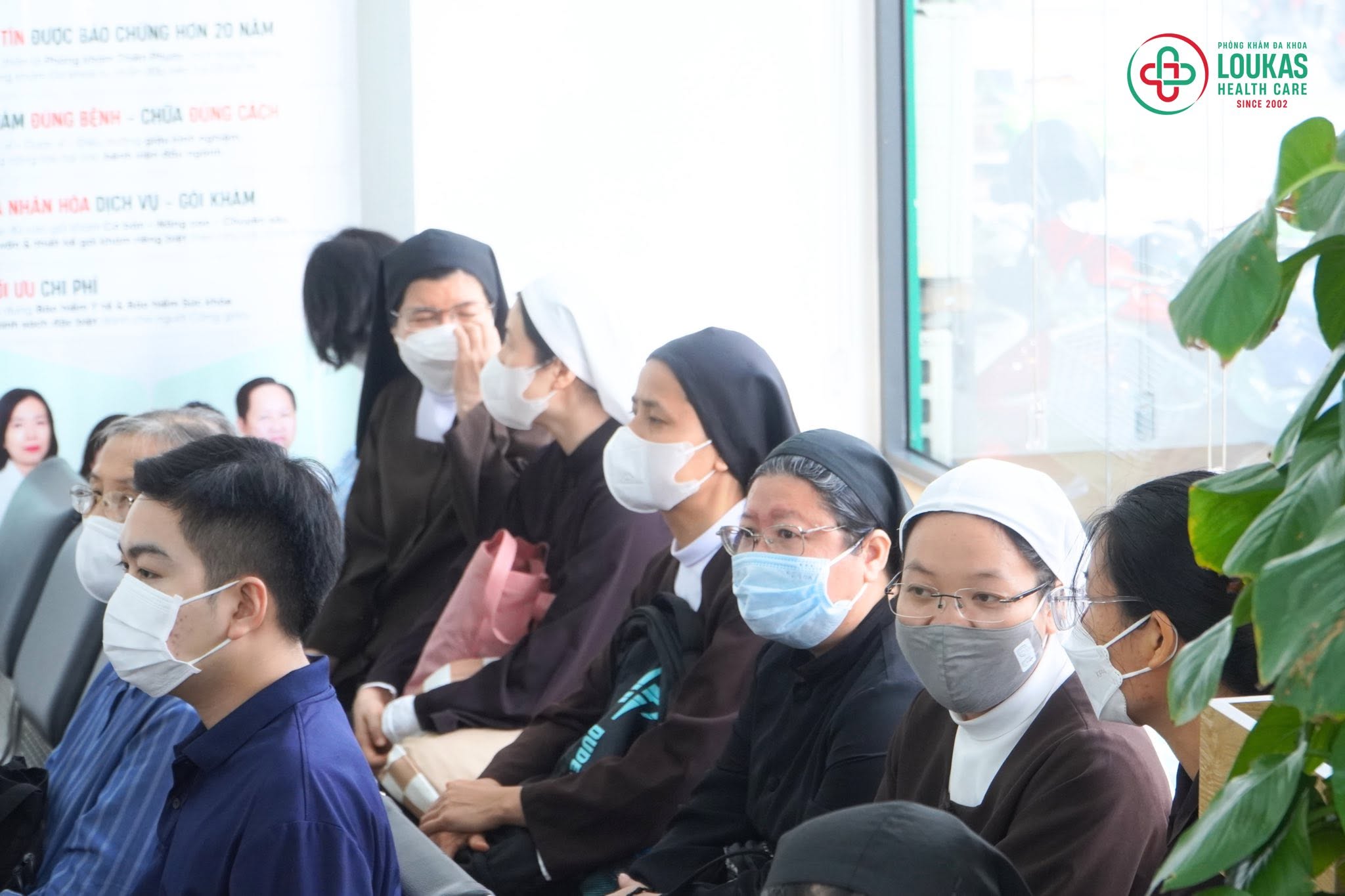 Mỗi khi ốm đau, đâu là nơi cộng đoàn Công giáo tìm đến?